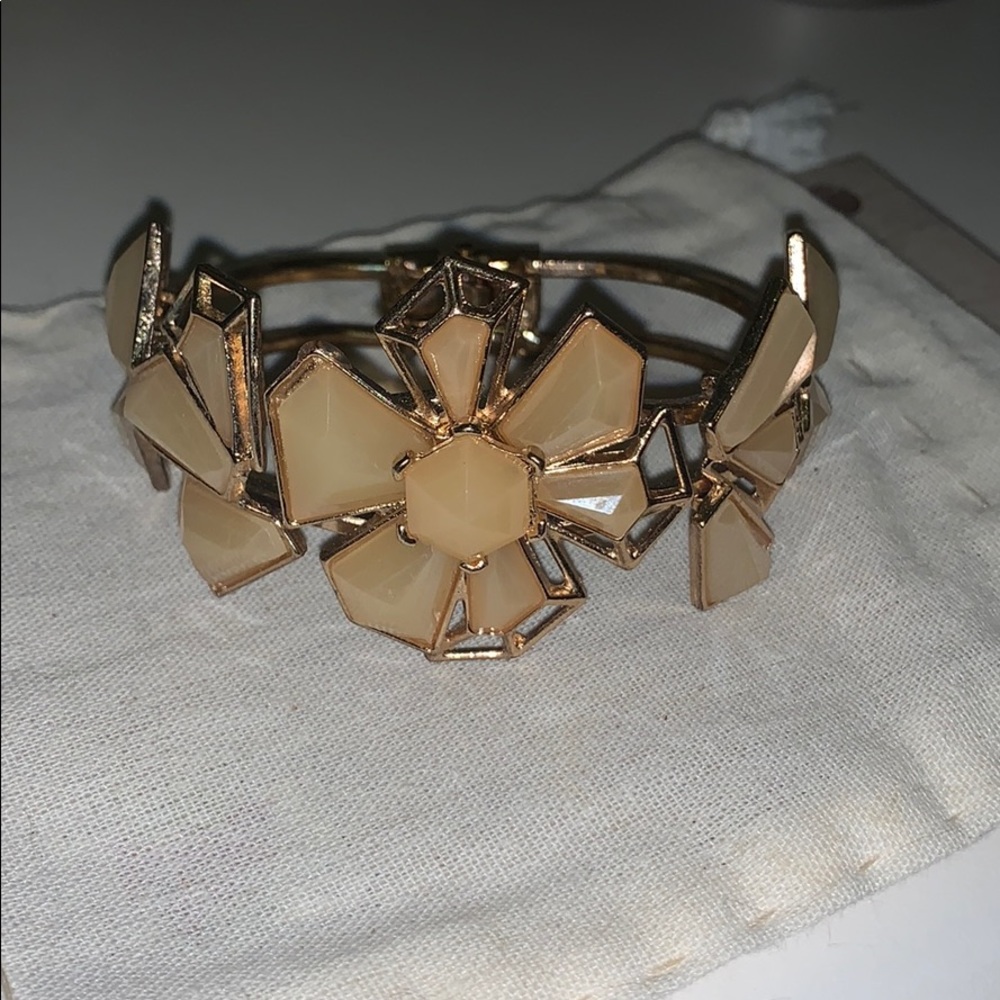 rose gold/gold flower clamp bracelet